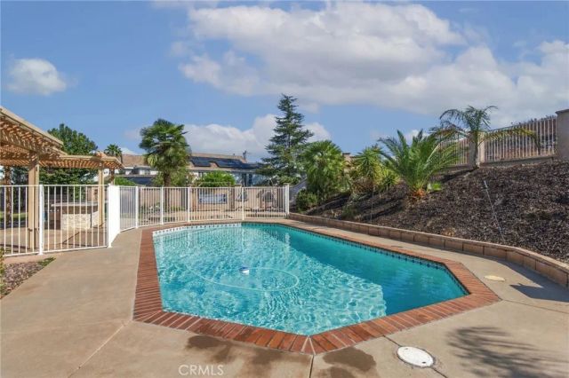30858 Sunset Lake Circle, Menifee, CA 92584