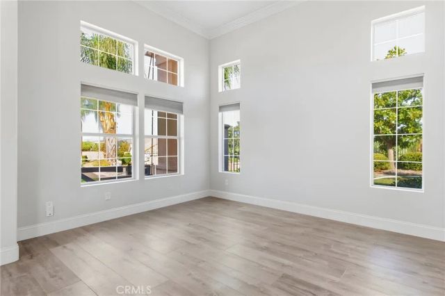 30858 Sunset Lake Circle, Menifee, CA 92584