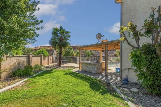 30858 Sunset Lake Circle, Menifee, CA 92584