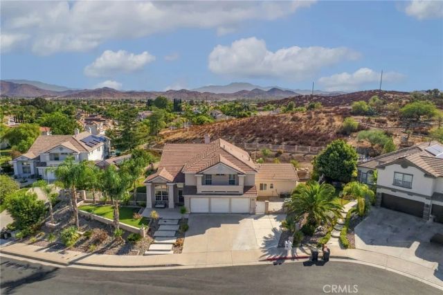30858 Sunset Lake Circle, Menifee, CA 92584