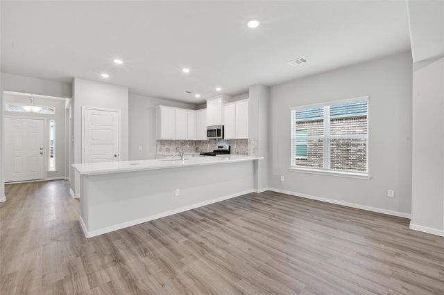 2123 Spring Hollow Drive, Baytown, TX 77521