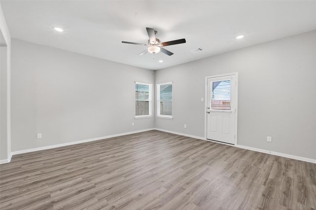 2123 Spring Hollow Drive, Baytown, TX 77521