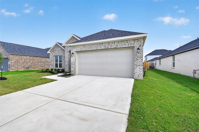 2123 Spring Hollow Drive, Baytown, TX 77521
