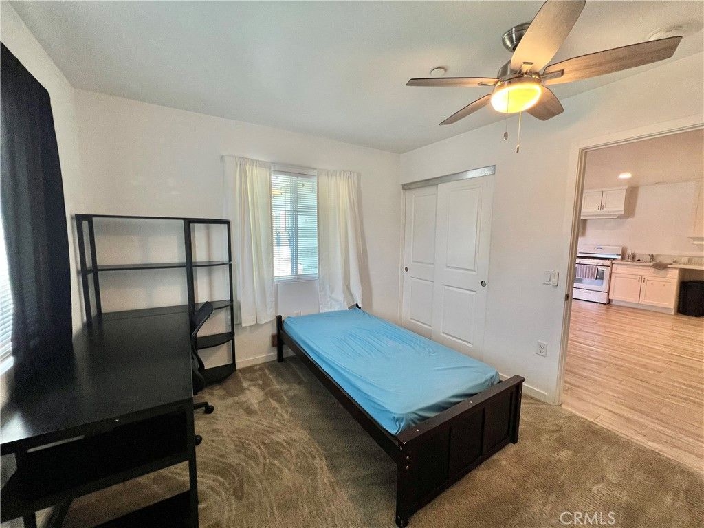 Image 18 of property listing at 122 Veteran Place, Palmdale, CA 93550
