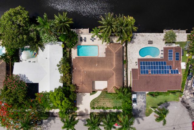 1418 NE 57th Place, Fort Lauderdale, FL 33334