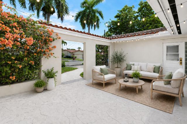 1418 NE 57th Place, Fort Lauderdale, FL 33334