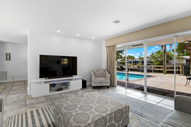 1418 NE 57th Place, Fort Lauderdale, FL 33334