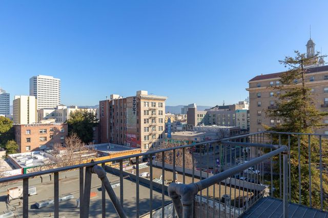 330 13th Street 5C, Oakland, CA 94612