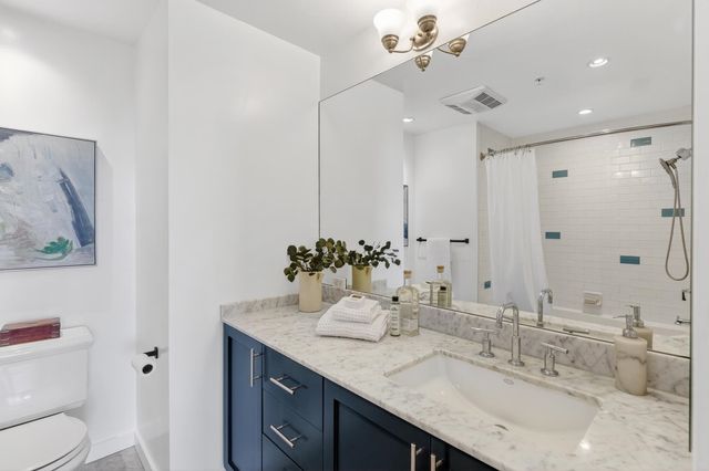 330 13th Street 5C, Oakland, CA 94612