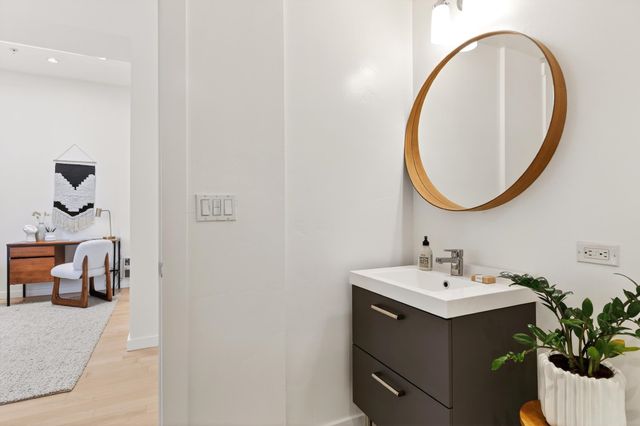 330 13th Street 5C, Oakland, CA 94612