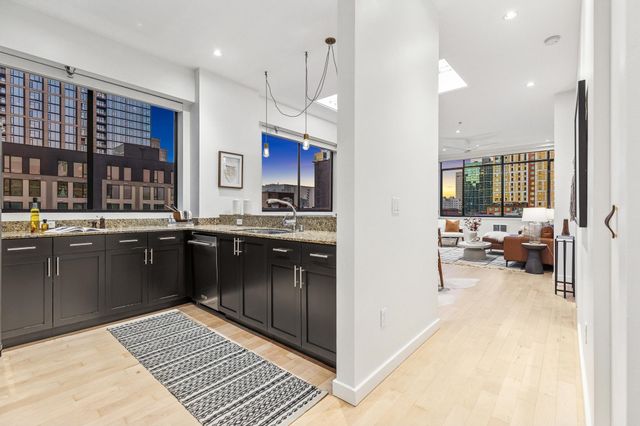 330 13th Street 5C, Oakland, CA 94612