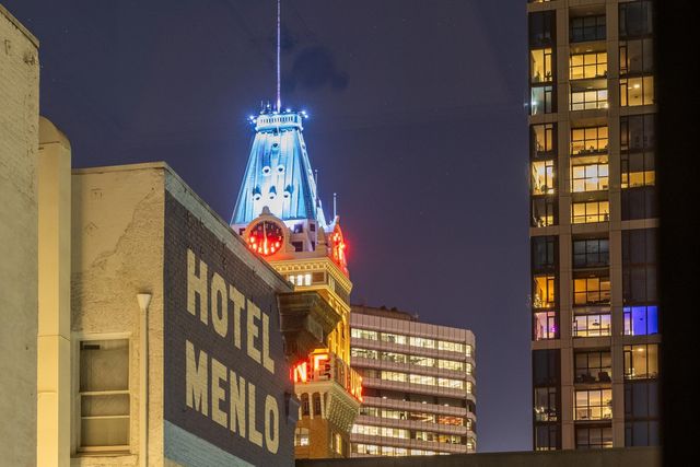 330 13th Street 5C, Oakland, CA 94612