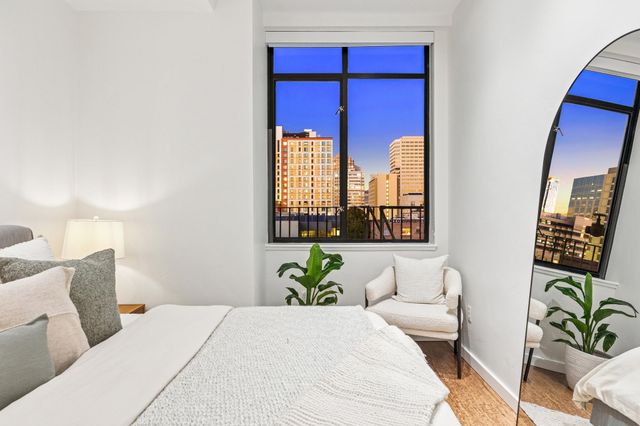 330 13th Street 5C, Oakland, CA 94612