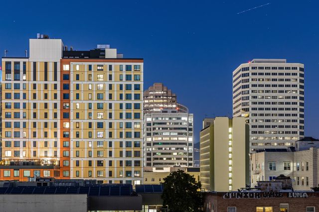 330 13th Street 5C, Oakland, CA 94612