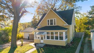 1751 Clarence Street, Maplewood, MN 55109