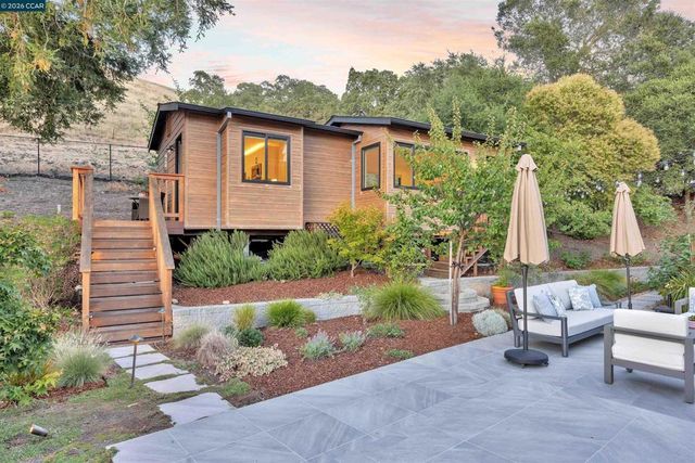 3168 Lucas Dr, Lafayette, CA 94549