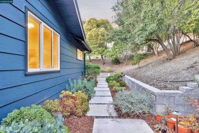 3168 Lucas Dr, Lafayette, CA 94549