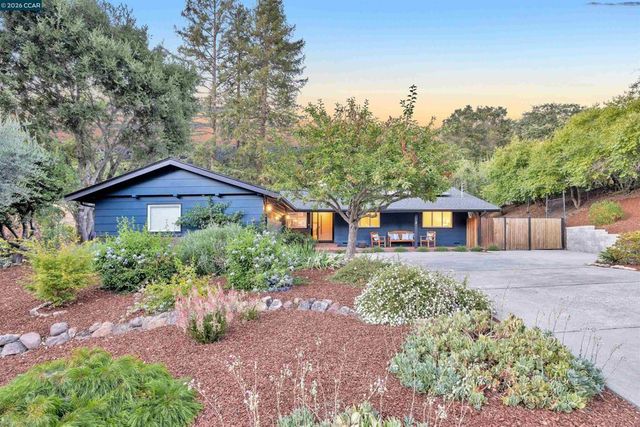 3168 Lucas Dr, Lafayette, CA 94549