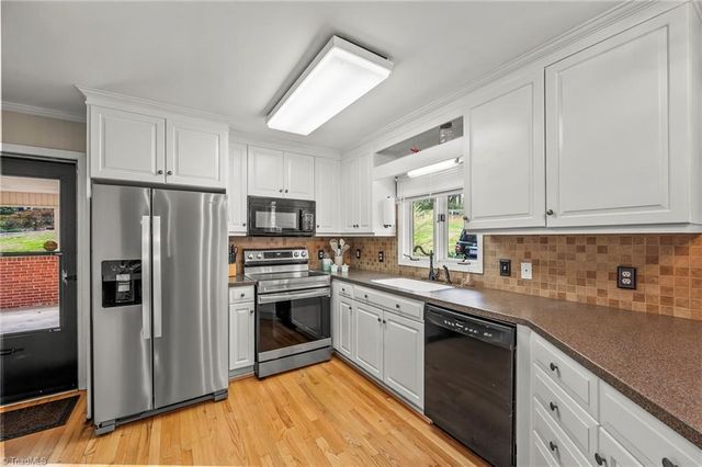 3301 Midkiff Road, Winston-salem, NC 27106