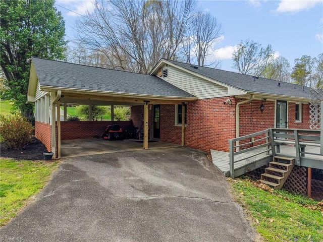 3301 Midkiff Road, Winston-salem, NC 27106