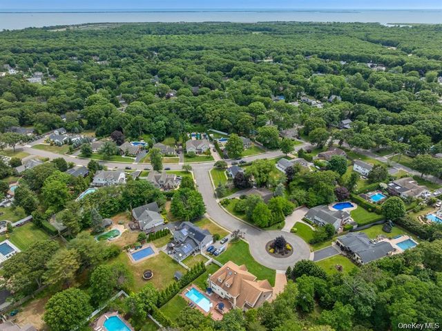 15 Teal Crescent, Great River, NY 11739