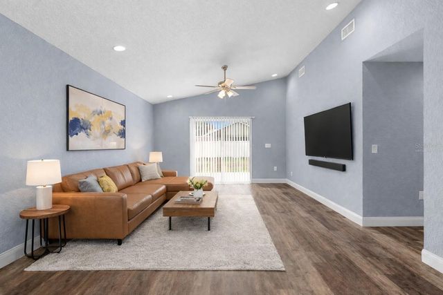 318 BENNETT STREET, Auburndale, FL 33823