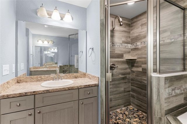 318 BENNETT STREET, Auburndale, FL 33823