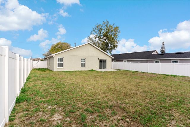 318 BENNETT STREET, Auburndale, FL 33823
