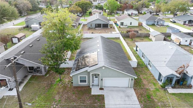 318 BENNETT STREET, Auburndale, FL 33823