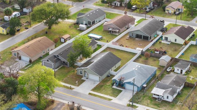 318 BENNETT STREET, Auburndale, FL 33823