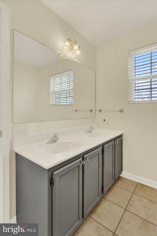 170 MORNINGSTAR CT, Hanover, PA 17331