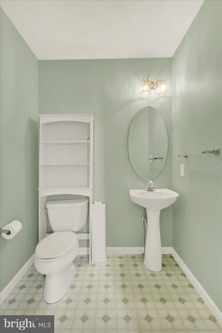170 MORNINGSTAR CT, Hanover, PA 17331