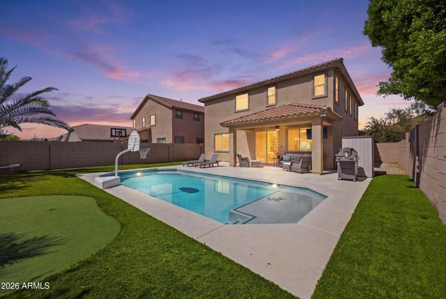 7629 W Fetlock Trail, Peoria, AZ 85383