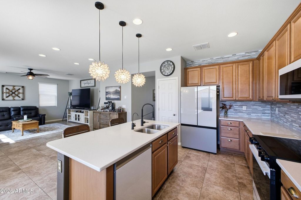 7629 W Fetlock Trail, Peoria, AZ 85383 — photo 5