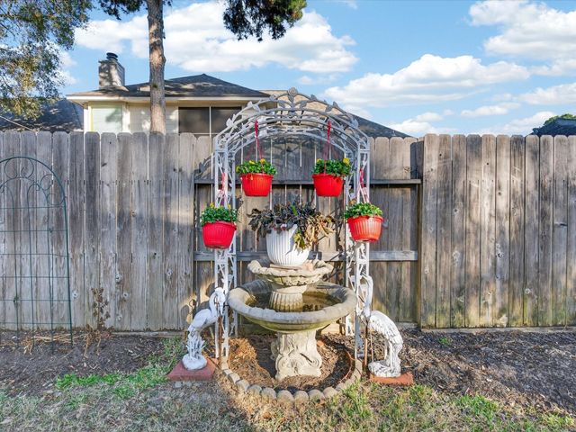 16134 Hollow Rock Drive, Houston, TX 77070