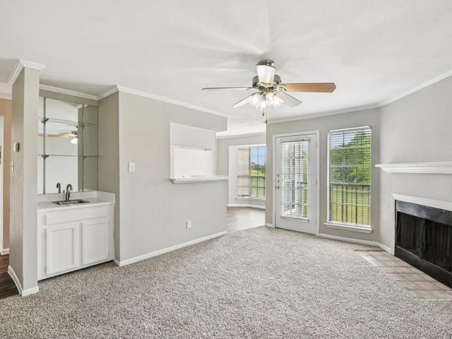 4211 Clay Hill Drive 1101, Houston, TX 77084