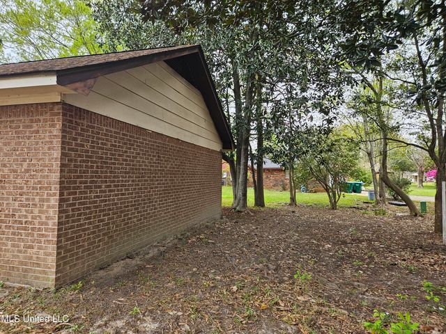 11220 Alden Cove, Gulfport, MS 39503