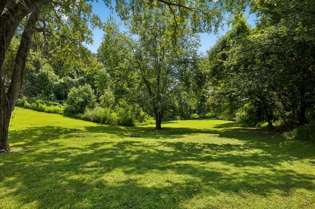 337 Vanderbilt Rd, Mount Juliet, TN 37122