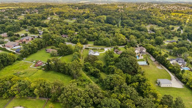 337 Vanderbilt Rd, Mount Juliet, TN 37122