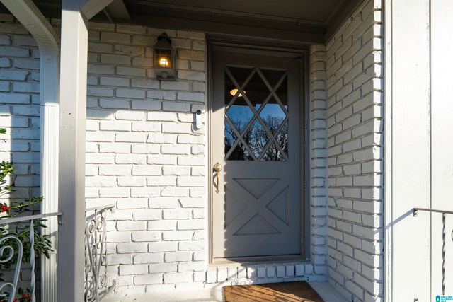 637 WINWOOD DRIVE, Vestavia Hills, AL 35226