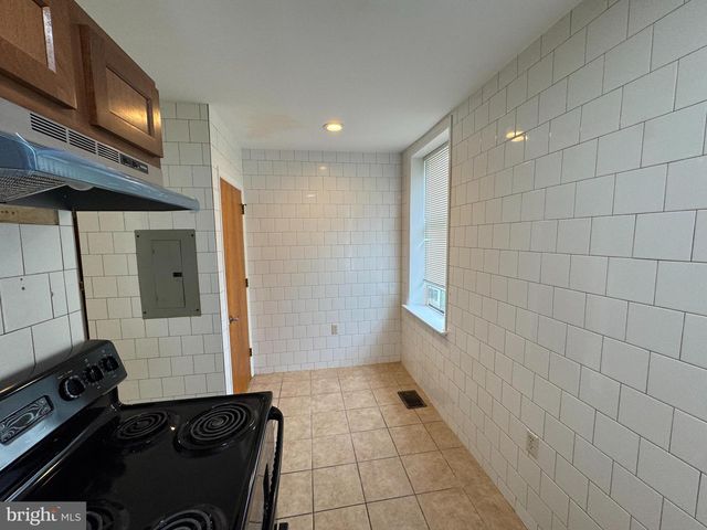 1300 N FRENCH ST, Wilmington, DE 19801