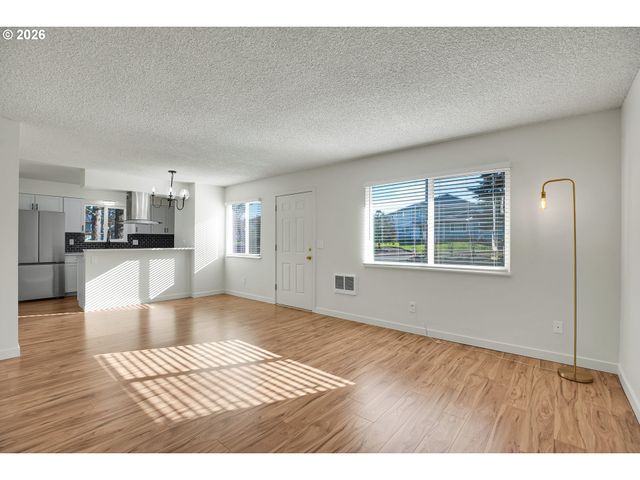 1553 Ne HALE Pl, Gresham, OR 97030