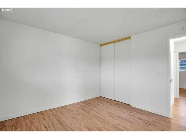 1553 Ne HALE Pl, Gresham, OR 97030