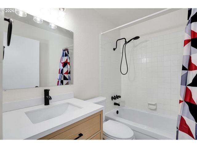 1553 Ne HALE Pl, Gresham, OR 97030