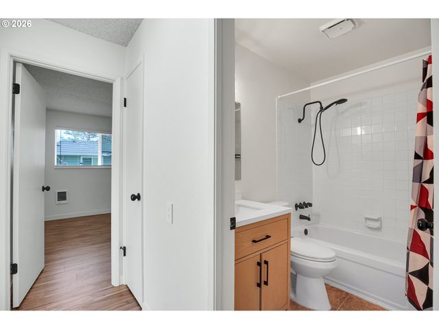 1553 Ne HALE Pl, Gresham, OR 97030