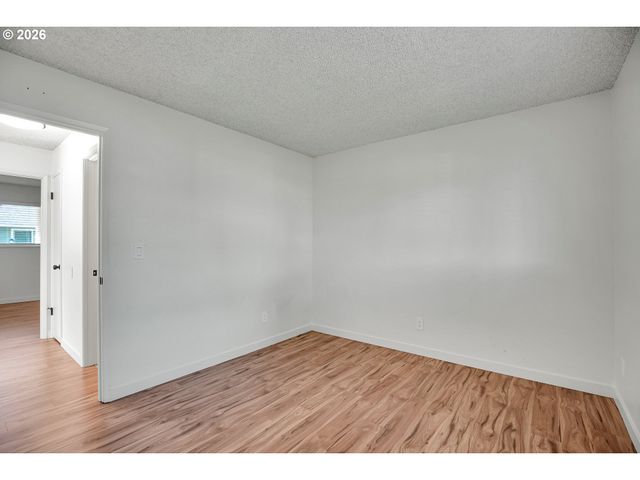 1553 Ne HALE Pl, Gresham, OR 97030