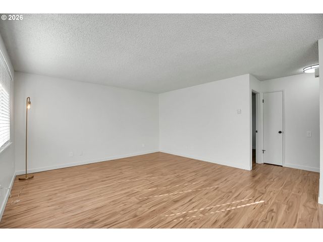 1553 Ne HALE Pl, Gresham, OR 97030