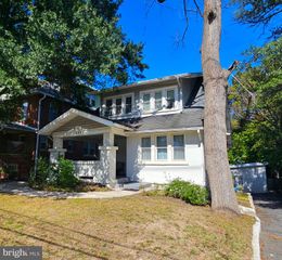 6839 EASTERN AVE NW, Takoma Park, MD 20912