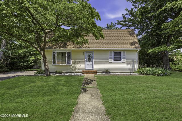 1309 9th Avenue, Toms River, NJ 08757