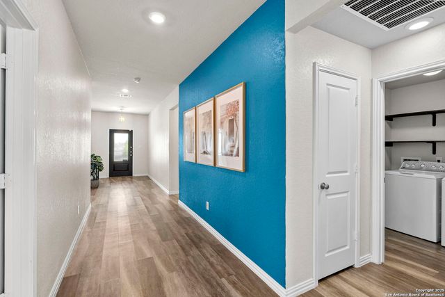 8525 NORIAS WHEEL, San Antonio, TX 78254